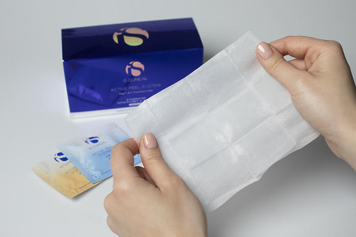 iS Clinical : Système de peeling actif