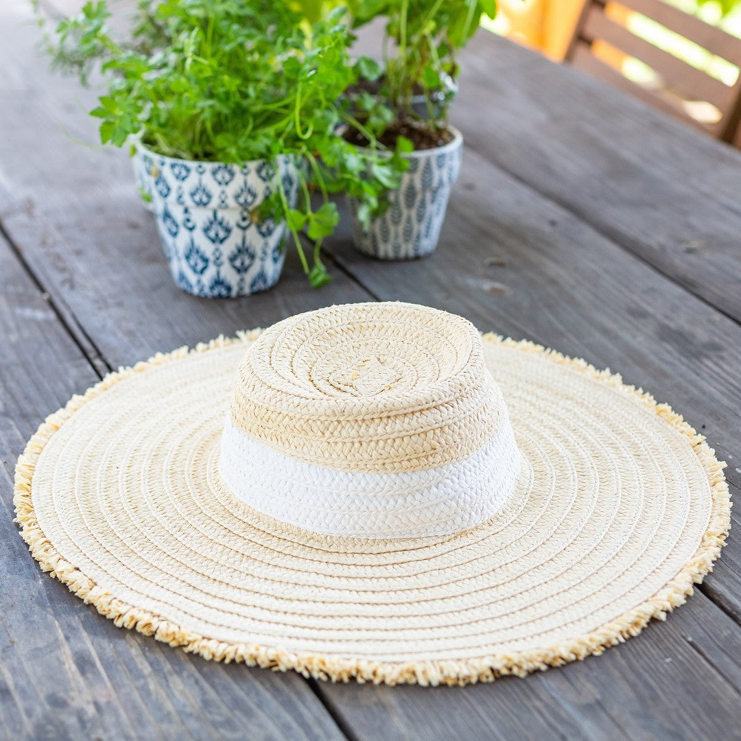 A gardening hat