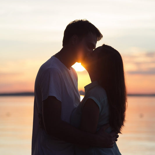 Celebrate National Kissing Day: Here's How to Perfect the Art of Kissing