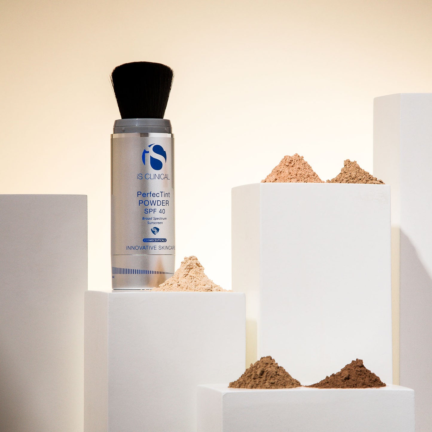 iS Clinical : PERFECTINT POUDRE SPF 40
