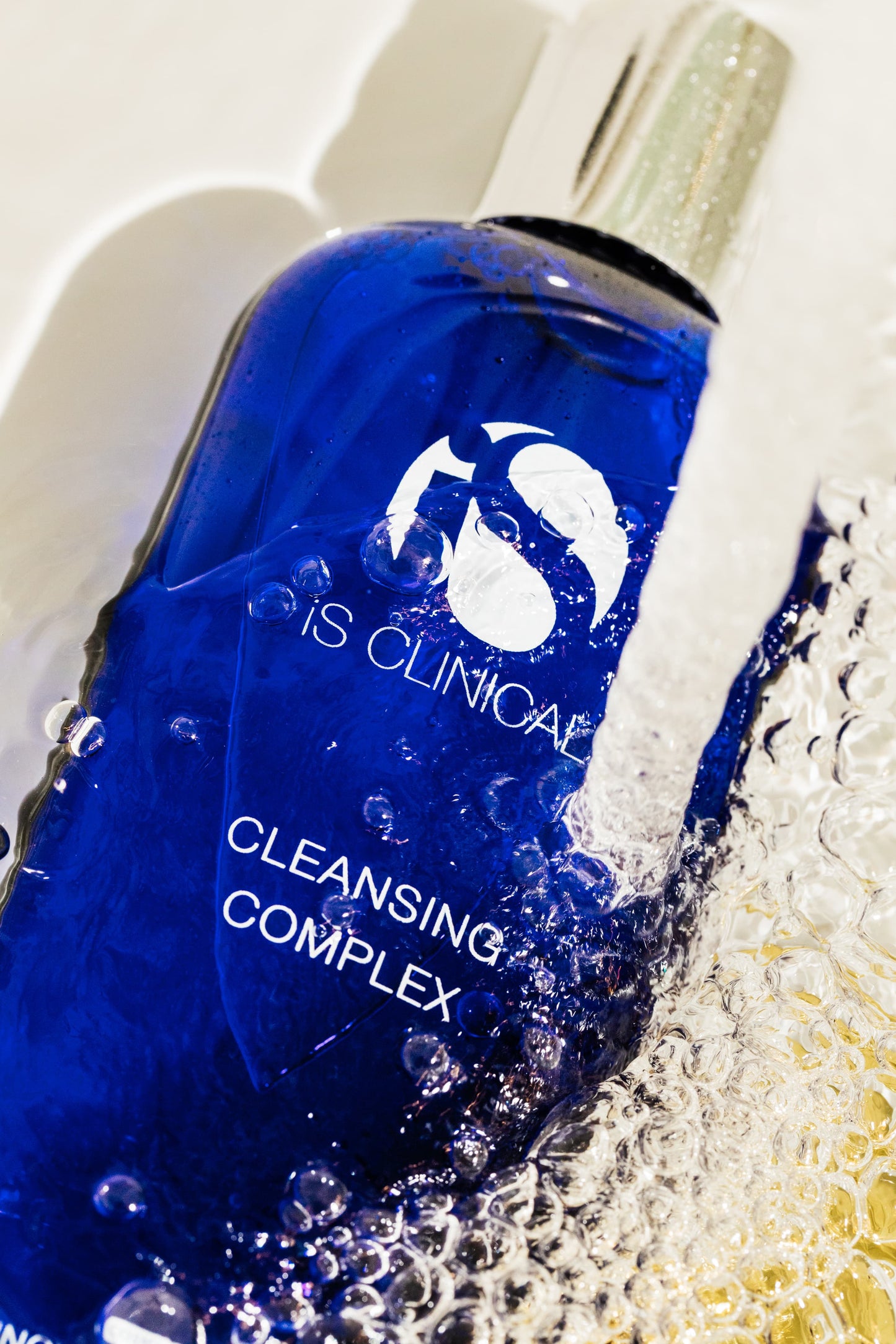 iS Clinical: Cleansing Complex 180ml