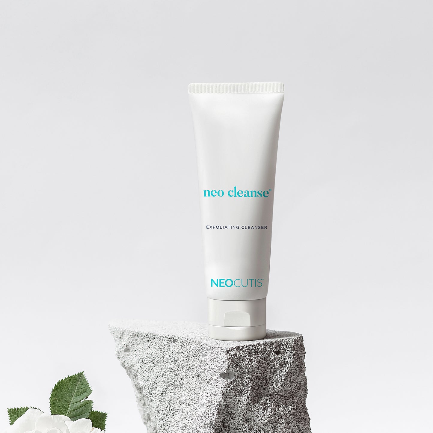 Neocutis Neo Cleanse Exfoliating Skin Cleanser 125ml / 4.2fl oz